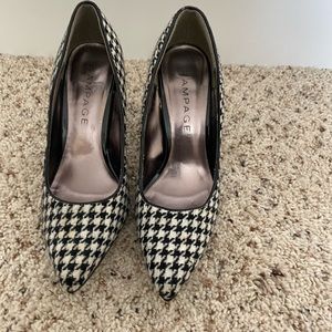 Houndstooth Heels